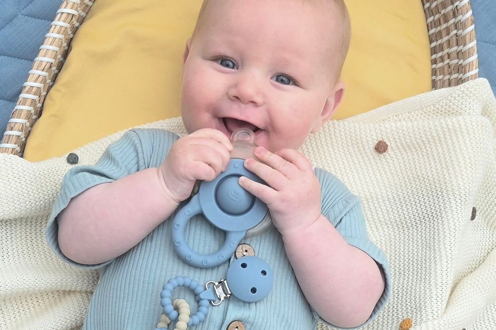 Signs and Symptoms of a Teething Baby